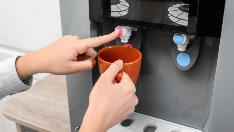 How Does a Water Dispenser Work featured image
